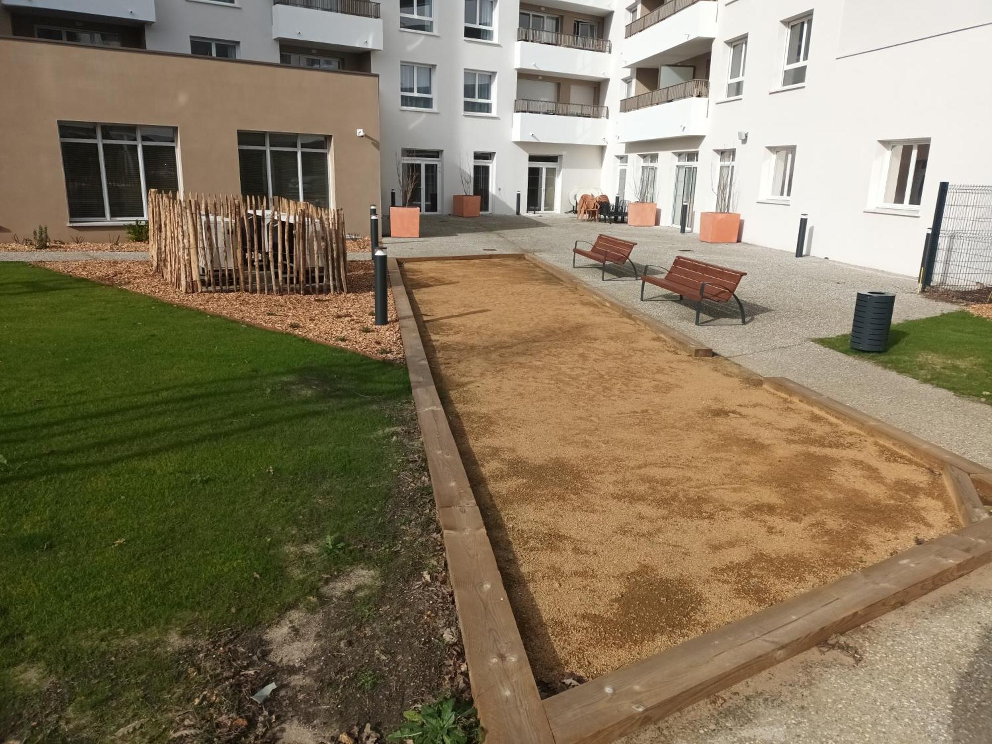 Domitys Les Craies Blanches Mont-de-Marsan Exterior foto