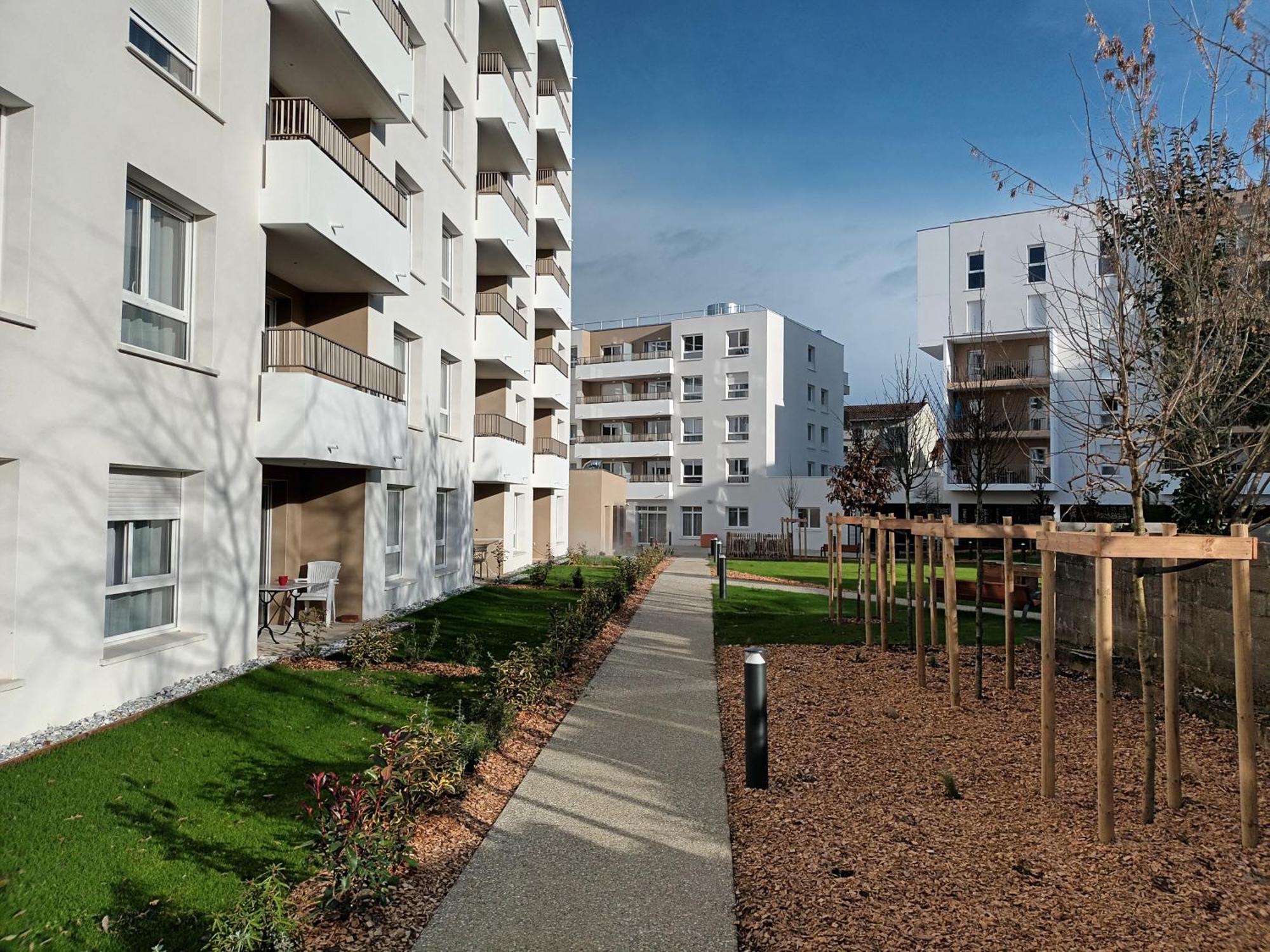 Domitys Les Craies Blanches Mont-de-Marsan Exterior foto